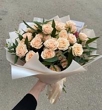 Букет Кремовые розы Латте в Ейске